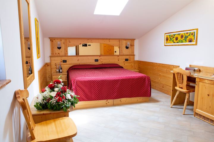 Room 7 of 44