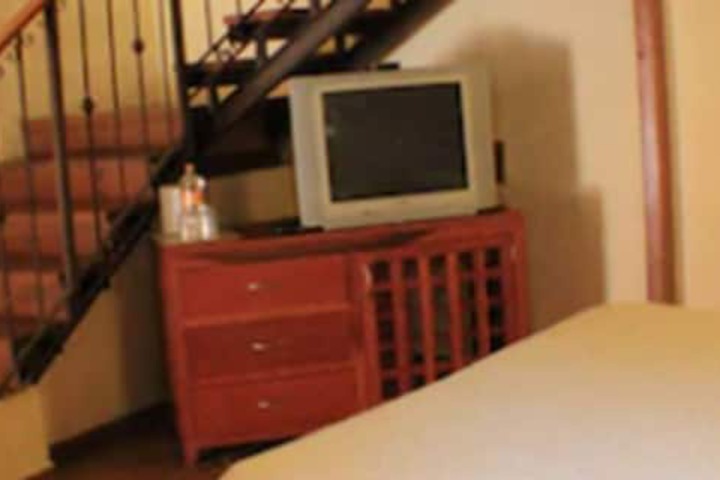 Room 9 of 31