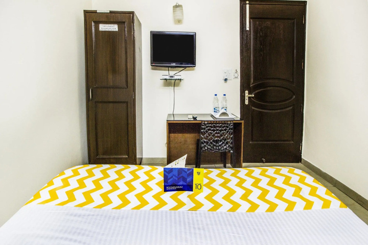 FabHotel Mintstar Sector 38