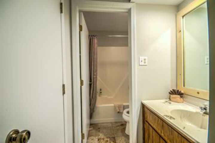 Room 12 of 155
