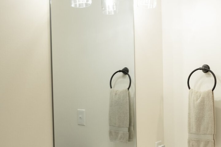 Room 169 of 230