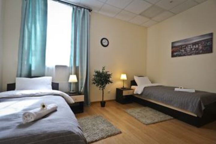 Room 16 of 64