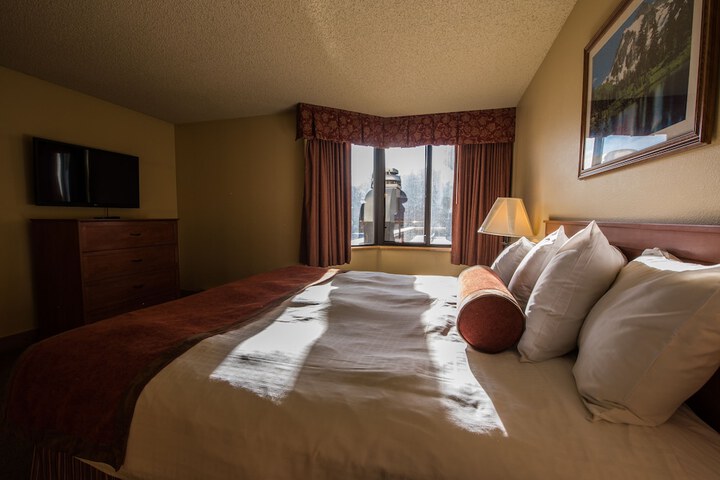 Room 8 of 88