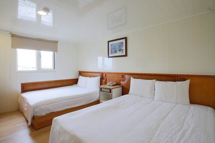 Room 18 of 41