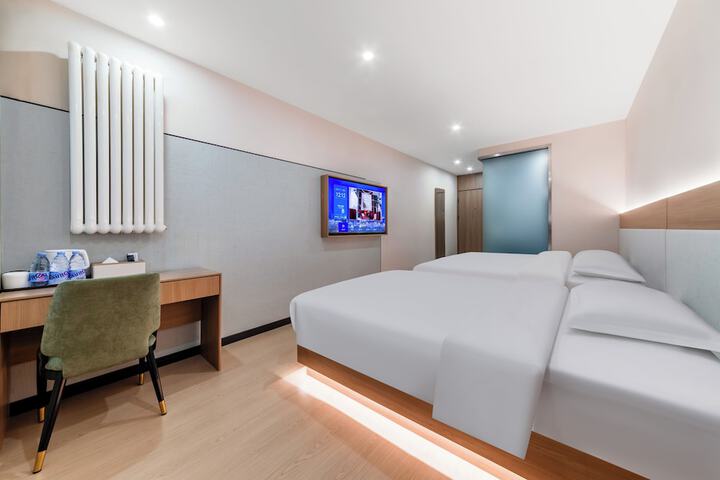 Room 20 of 30