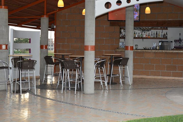 Pool Hotel