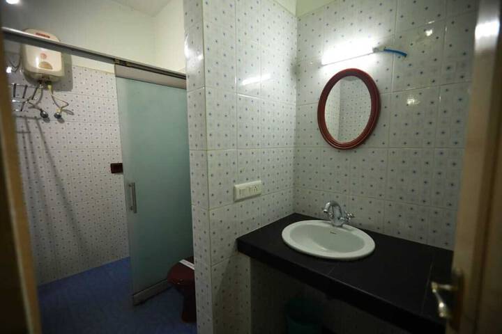 Room 22 of 73