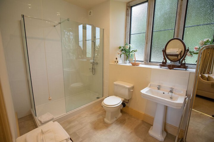 Bathroom Interior Photo