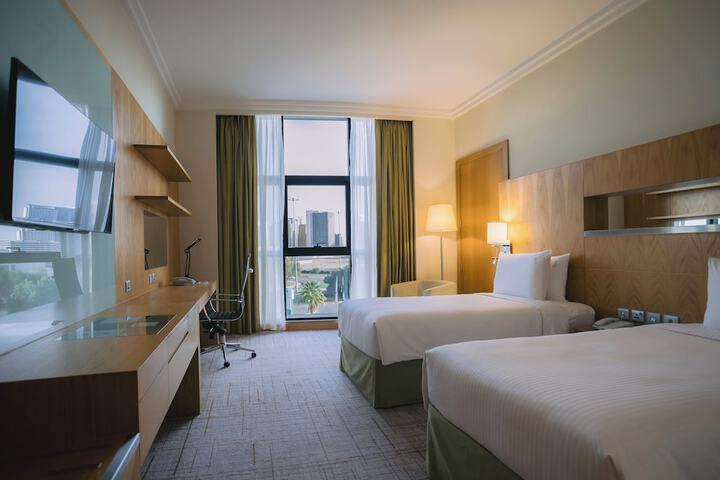 Room 14 of 90
