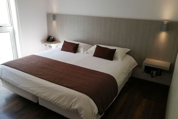 Room 14 of 74
