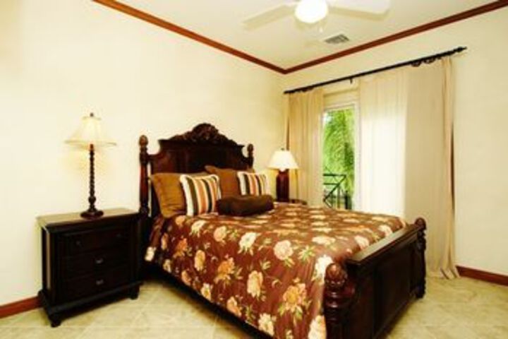 Room 48 of 94