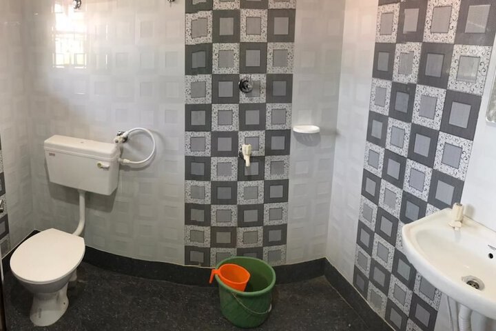 Room 5 of 5
