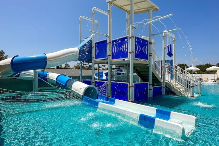 Pool 56 of 90