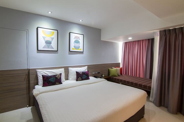 Room 21 of 90