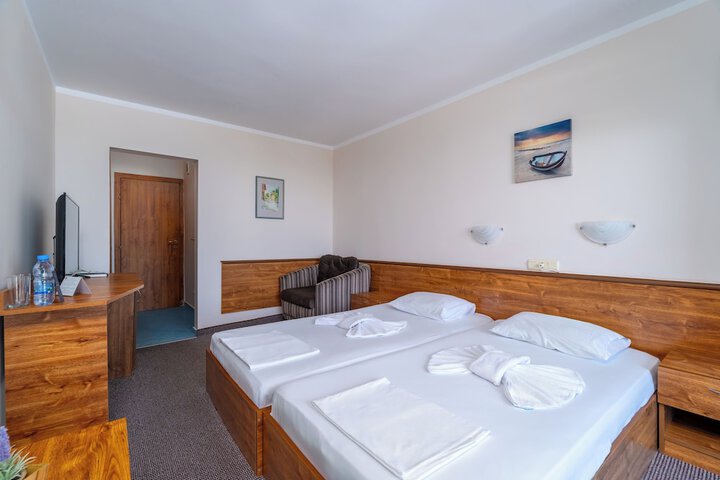 Room 15 of 84