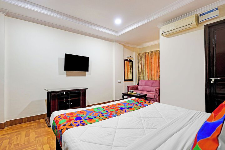 Room 15 of 30