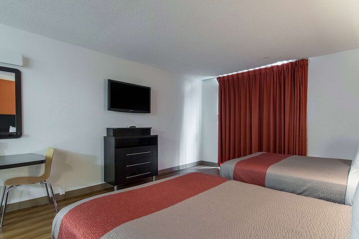 Double Accessible King Size Bed (2 of 15)