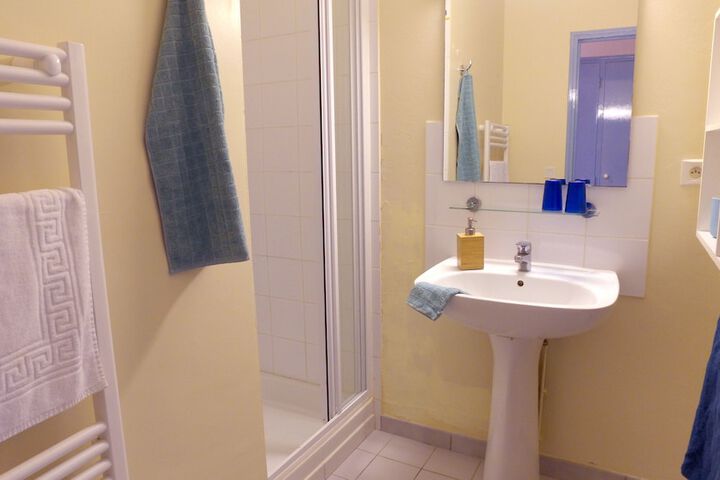 Room 20 of 42