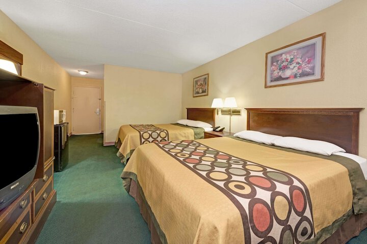 1 Double Bed Accessible Room (9 of 15)