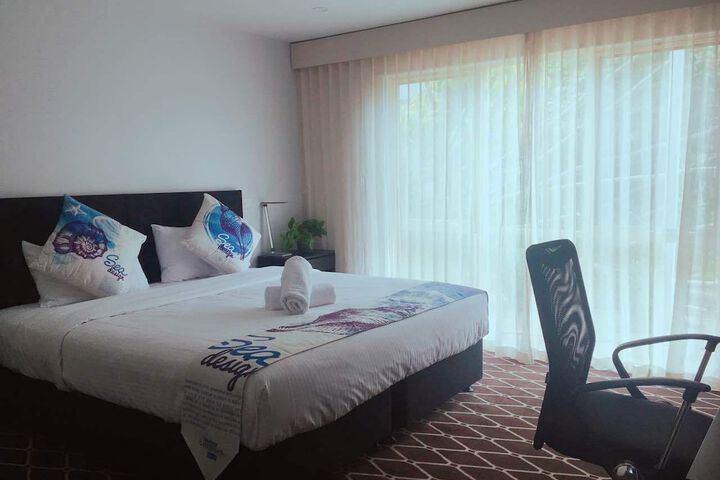 Room 5 of 34