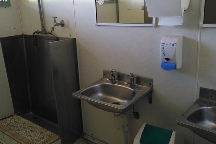 Room 17 of 27