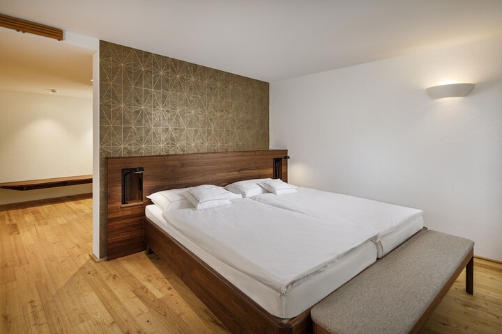 Room 30 of 67