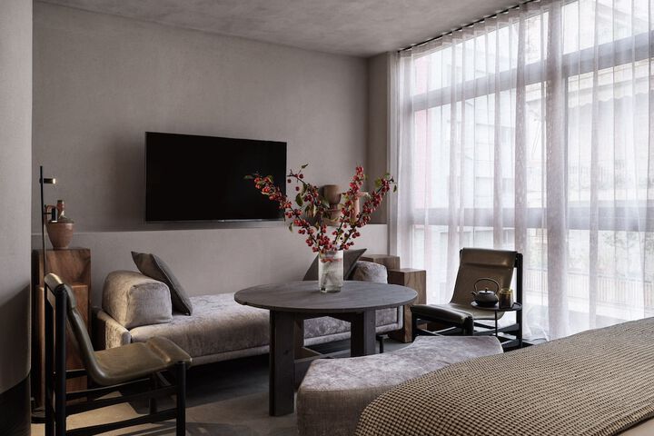Room 26 of 75