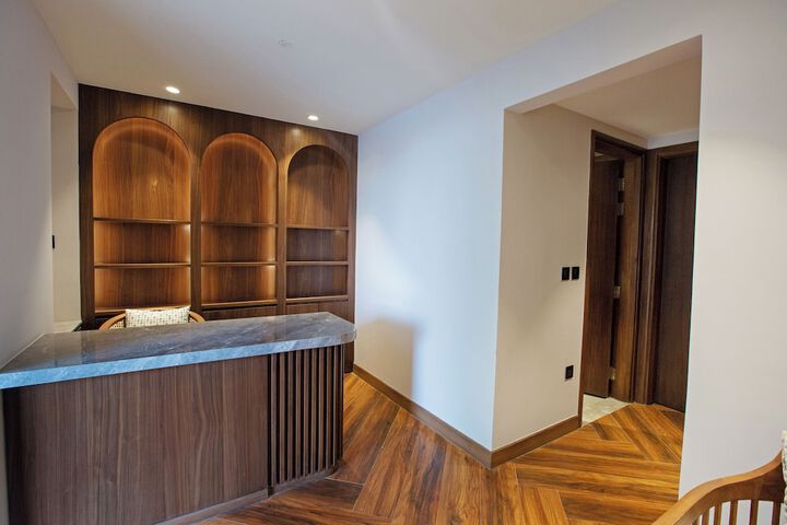 Hotel Interior 62 of 111