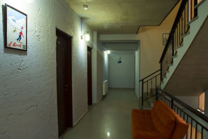 Ballroom/Hall 38 of 52