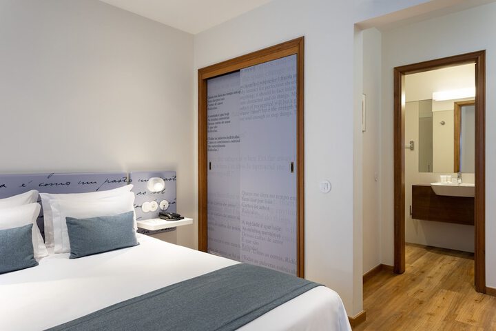 Room 14 of 61