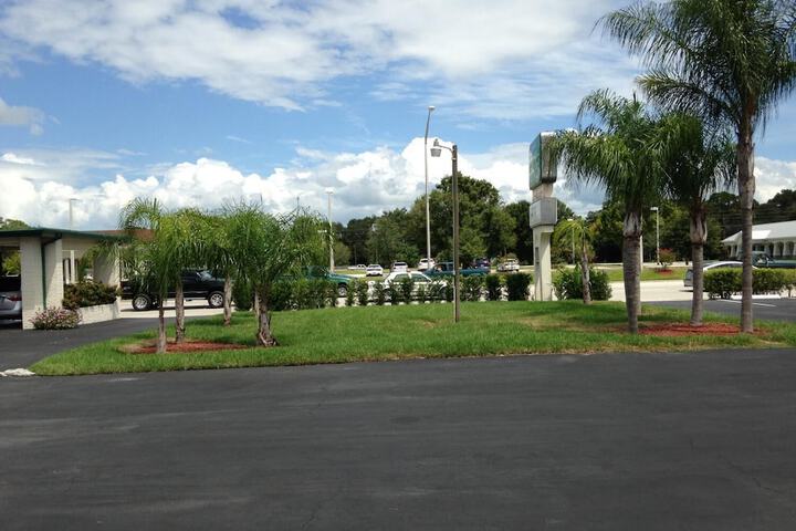 Property Grounds 13 of 26