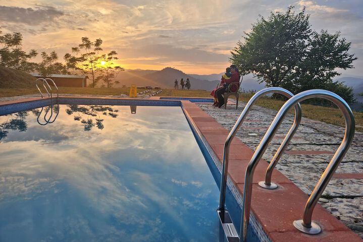 Pool 41 of 117