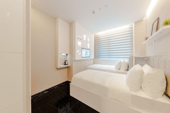 Room 5 of 57