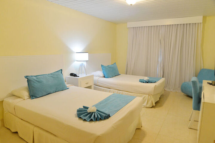 Room 3 of 7