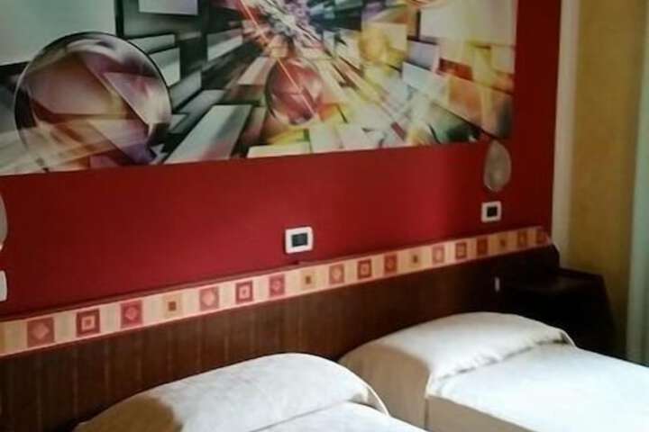 Room 6 of 46