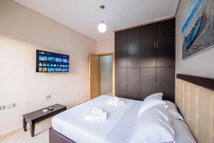 Room 16 of 84