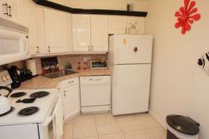 Room 123 of 171