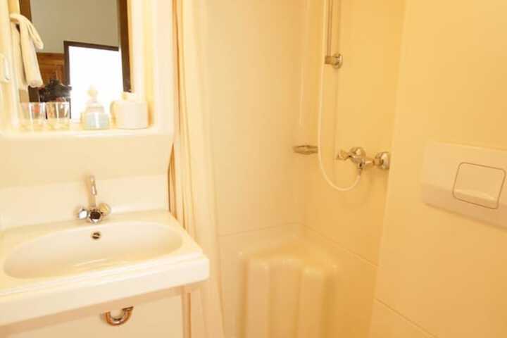 Clean Restrooms