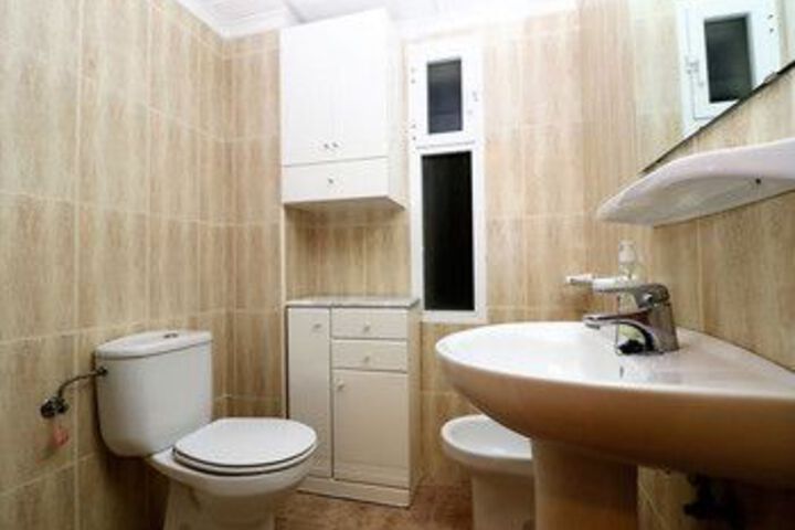 Room 2 of 23