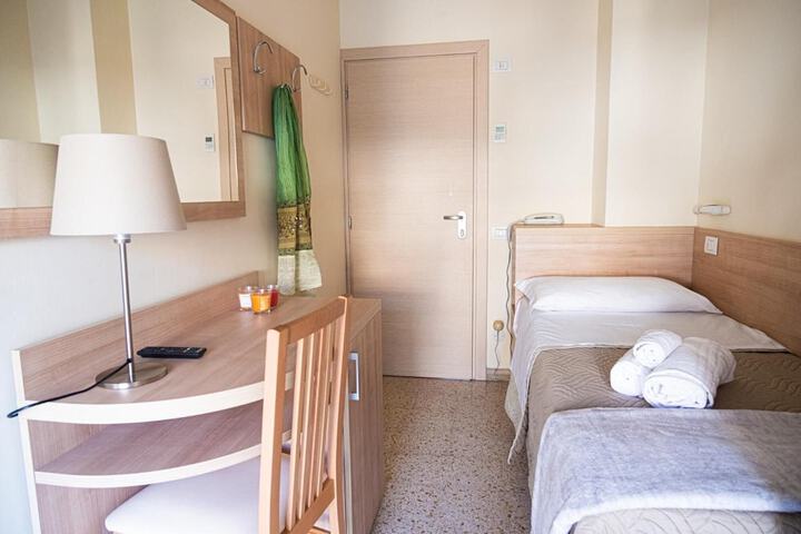 Room 7 of 46