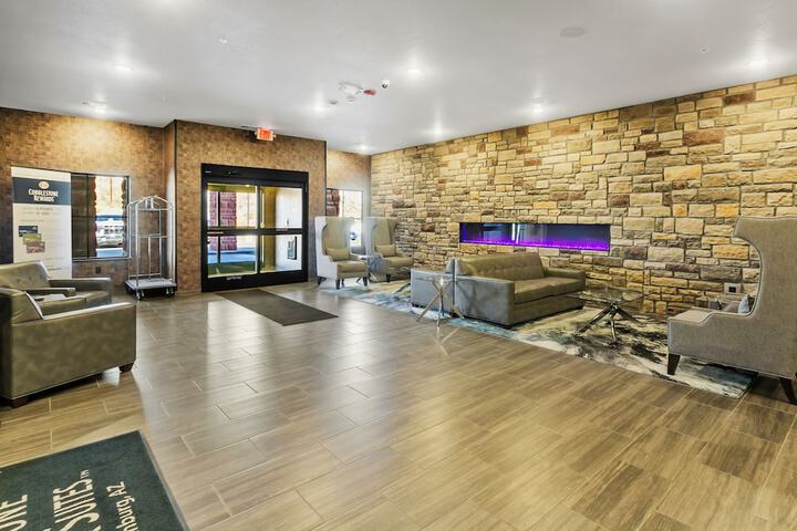 Hotel Interior 4 of 100