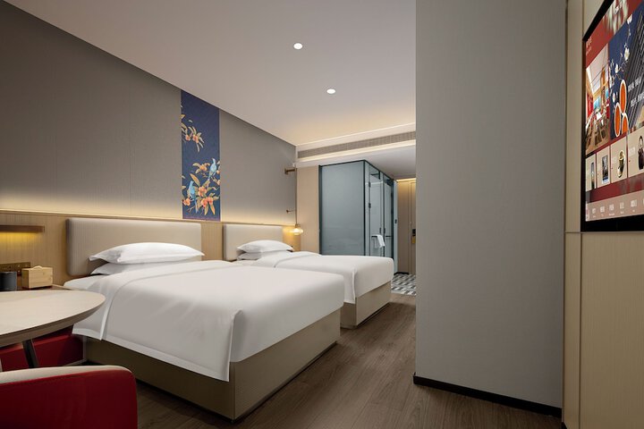 Room 6 of 89