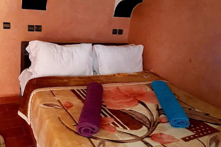 Room 3 of 40