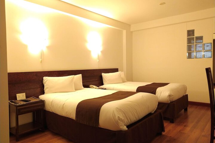 Room 11 of 75