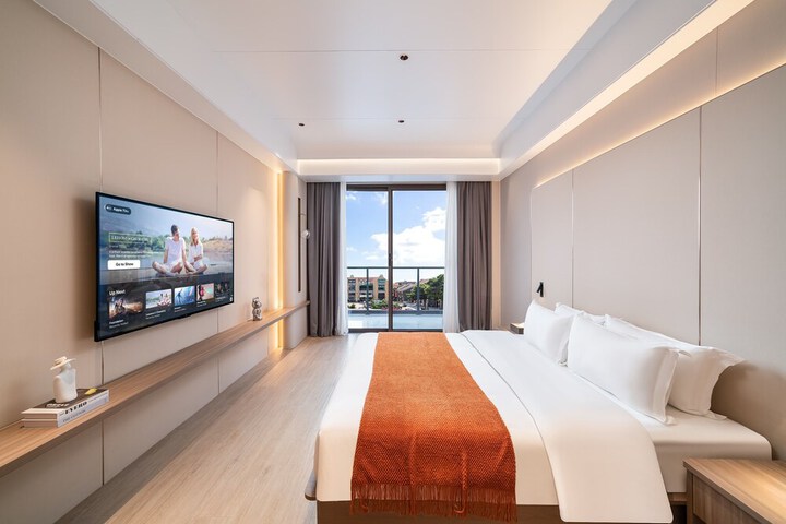 Room 19 of 62