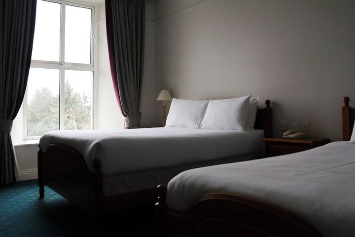 Room 14 of 49