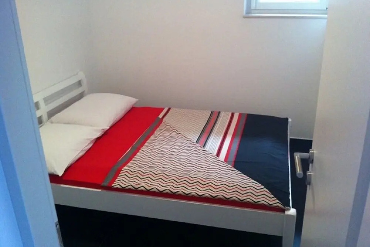 Room 2 of 12