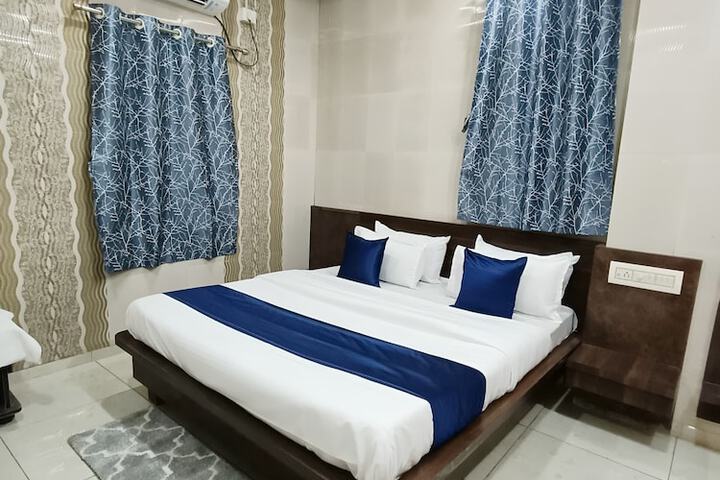 Room 18 of 27