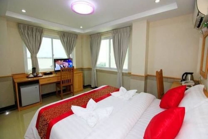 Room 8 of 23