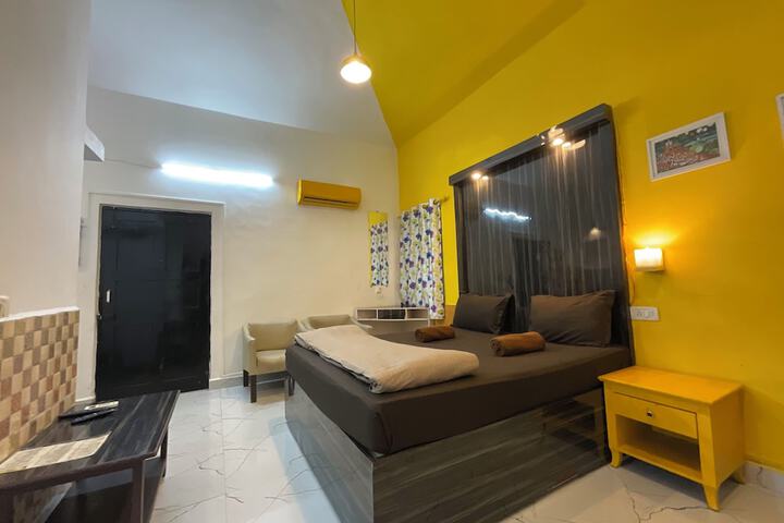 Room 40 of 160